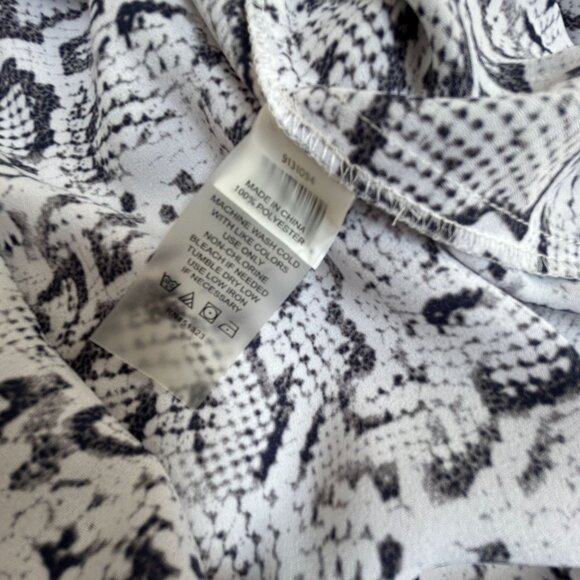 Vince Camuto Womens Snakeskin Print Ruffle Sleeve Blouse Top Small Black/White - Picture 4 of 7